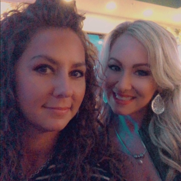 Meet your Posher Brandie 👑❤️👑❤️ - Picture 7 of 13